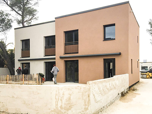 Chantier professionnel : stores bannes à coffre intégral Storbox 300