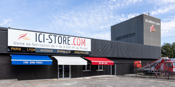 Magasin Ici Store de store banne sur mesure Avignon Magasin de store banne sur mesure Avignon - Showroom Ici Store