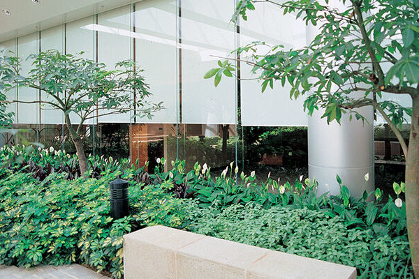 Store enrouleur intérieur blanc mermet Store vertical intérieur mermet