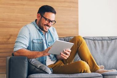 Maison connectée avec des volets roulants électriques Volets roulants électriques connectés