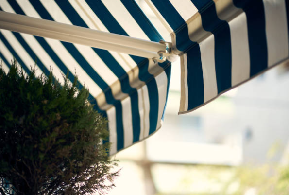 store banne monobloc bricoman store banne blanc bleu bricoman