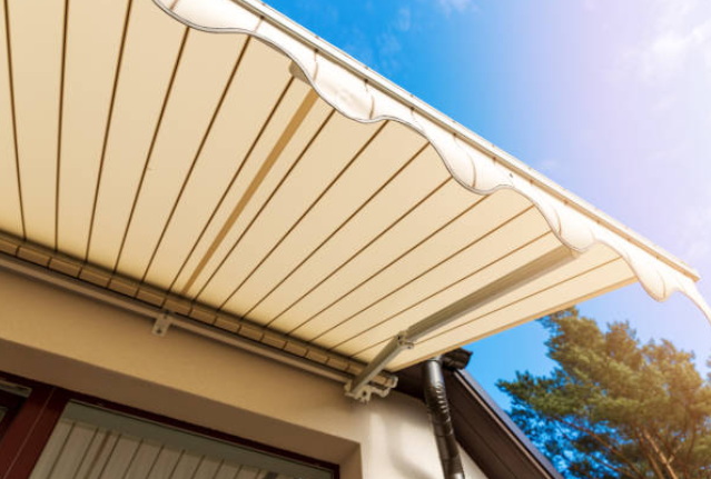 store de terrasse bricoman store banne a rayures bricoman