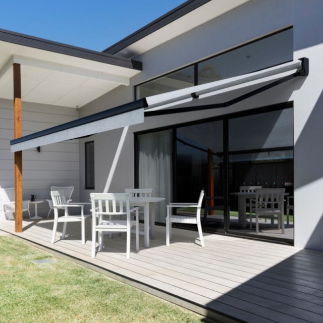 TRADITIONNEL - Store banne monobloc à monter soi-même