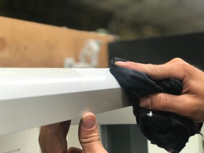 rentoilage de store, toile de store, rentoilage store, réentoilage store, reentoilage de store, reentoilage store, Passer un chiffon