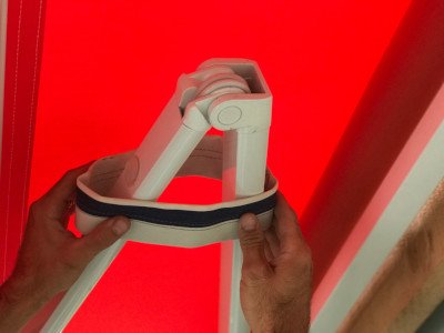 rentoilage de store, toile de store, rentoilage store, réentoilage store, reentoilage de store, reentoilage store, attacher bien les bras