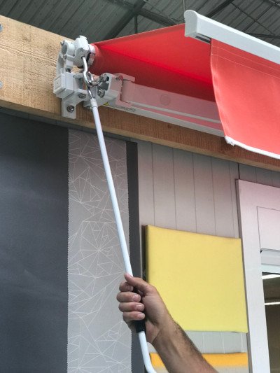 rentoilage de store, toile de store, rentoilage store, réentoilage store, reentoilage de store, reentoilage store, Manivelle