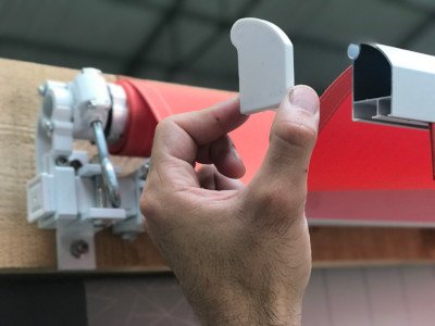 rentoilage de store, toile de store, rentoilage store, réentoilage store, reentoilage de store, reentoilage store, Joues