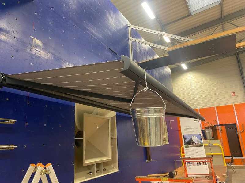 resistance au vent cstb, store banne résistant au vent, store banne classe 2, store de terrasse résistant au vent Etape 1 Pression