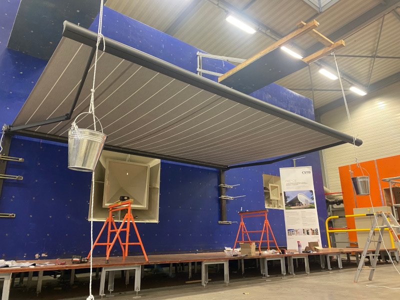 resistance au vent cstb, store banne résistant au vent, store banne classe 2, store de terrasse résistant au vent Etape 2 Charge