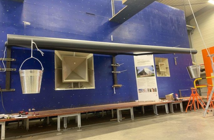 resistance au vent cstb, store banne résistant au vent, store banne classe 2, store de terrasse résistant au vent Etape 4 Forte charge de sécurité